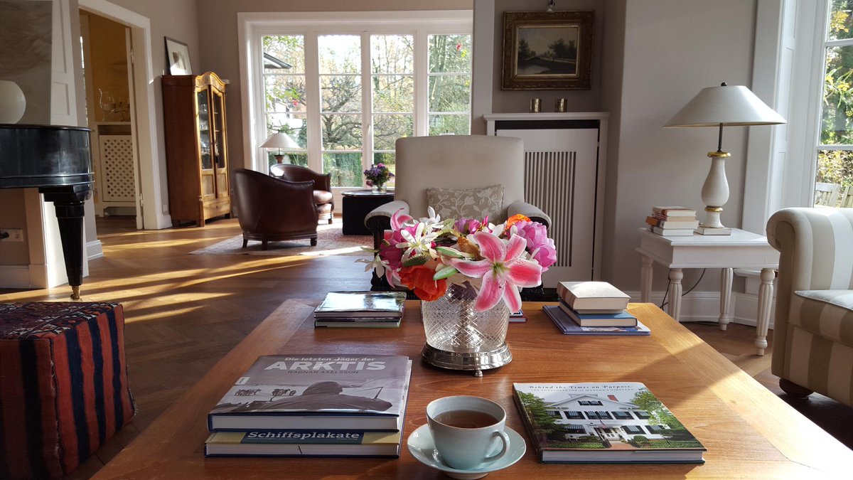 grndertrainerin's tweet photo. Mein Arbeitsplatz für heute, gleich #montagscoaching mit Holger von @get_happitz @startupbavaria https://t.co/GQ5MZiiXEu