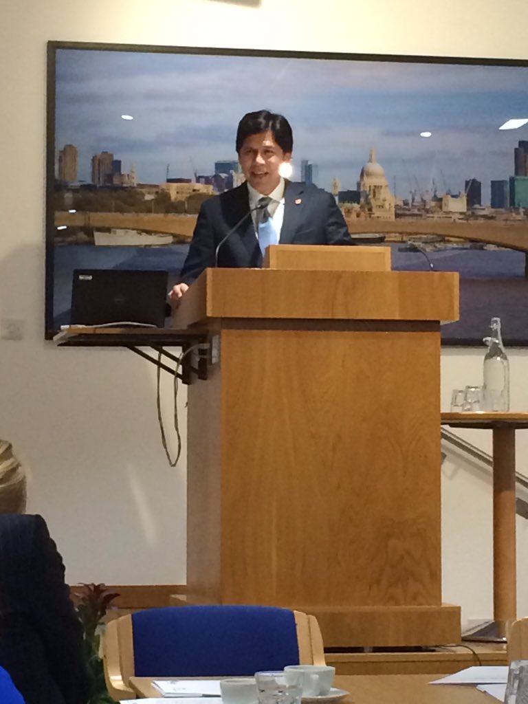 AES_UKIreland's tweet photo. Growth of #energystorage sector is key to our ability to decarbonise our economy", Senator @kdeleon at @UKTI seminar https://t.co/dlARtHmQj0