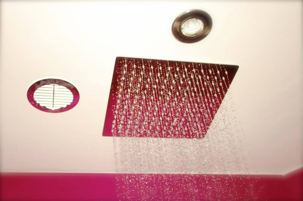 SignatureFin's tweet image. Create your perfect bathroom with Signature Finishes. #bathroom #shower #quality #luxury