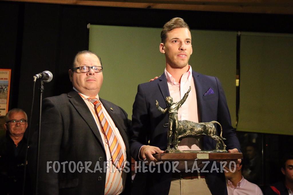 <a href="/cristianmoras90/">Cristian Moras</a>: "Allá donde vaya, defenderé la que fue, es y será, la cuna del corte puro".