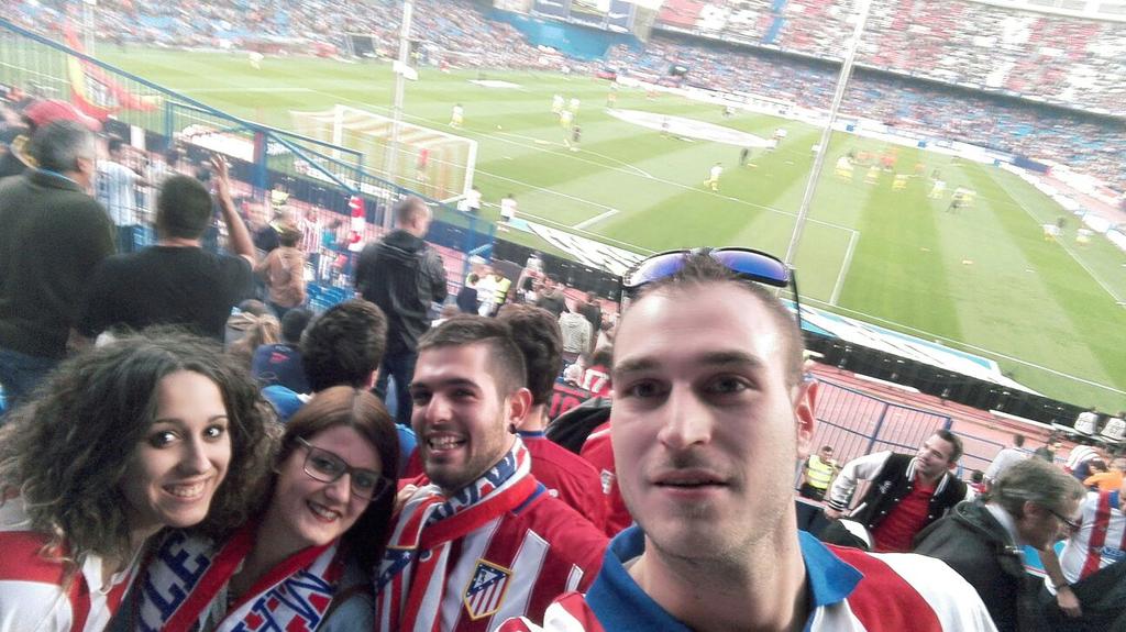 abelcr259's tweet photo. Impresionante ayer el calderón, como siempre, bautizando a @MelrousePlace con la buena gente @albertoAFH82 y #Ana https://t.co/xCOHS0kHst