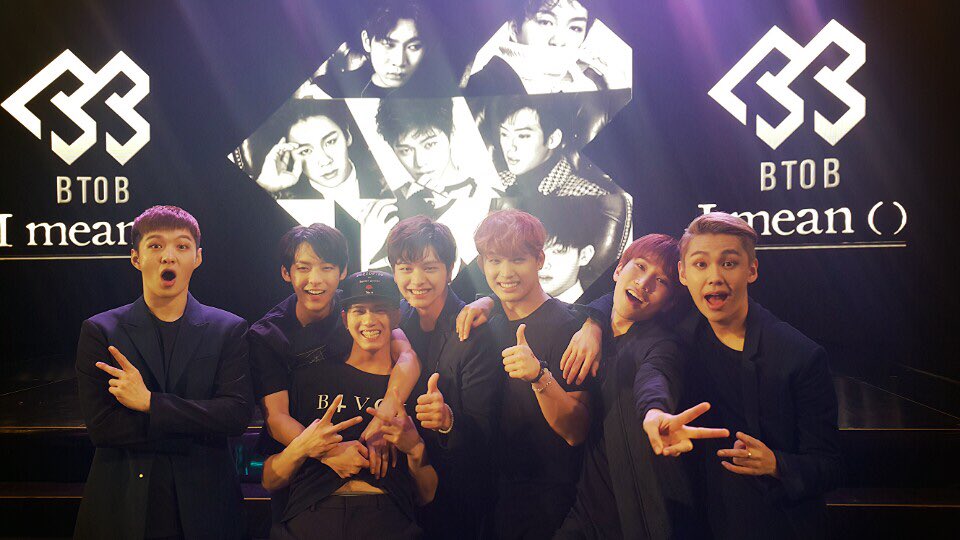 OFFICIALBTOB's tweet photo. 지난 #태국팬미팅 에서 예쁜 7명 #비투비😮😬😁😄😊😀🙂 #태국멜로디감사합니다🙏🏼 https://t.co/FQTcSeBQR6