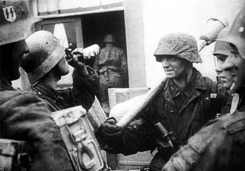 Wwii Pictures On Twitter Waffen Ss Soldiers Of Kampfgruppe Peiper