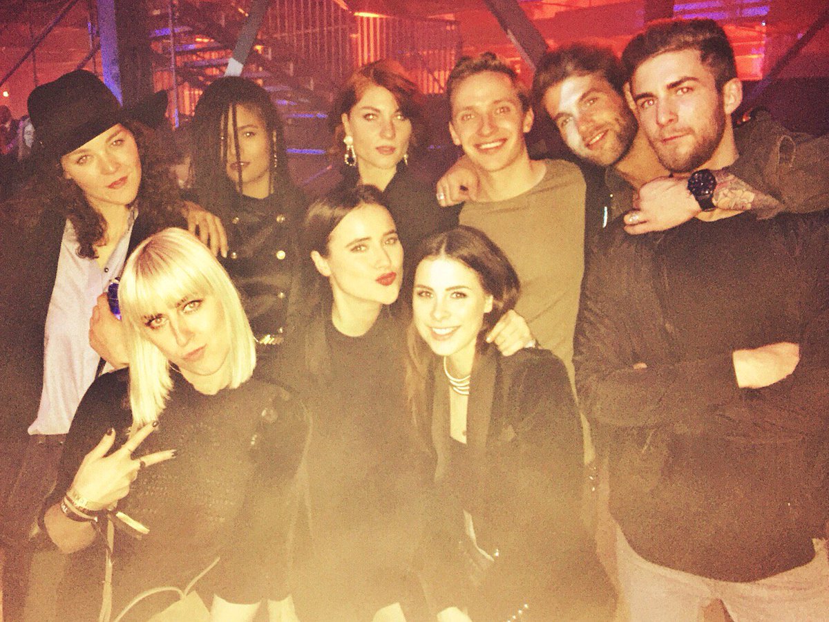BNTB_Agency's tweet photo. The crew #balmainxhm https://t.co/yN5Ki67zVy