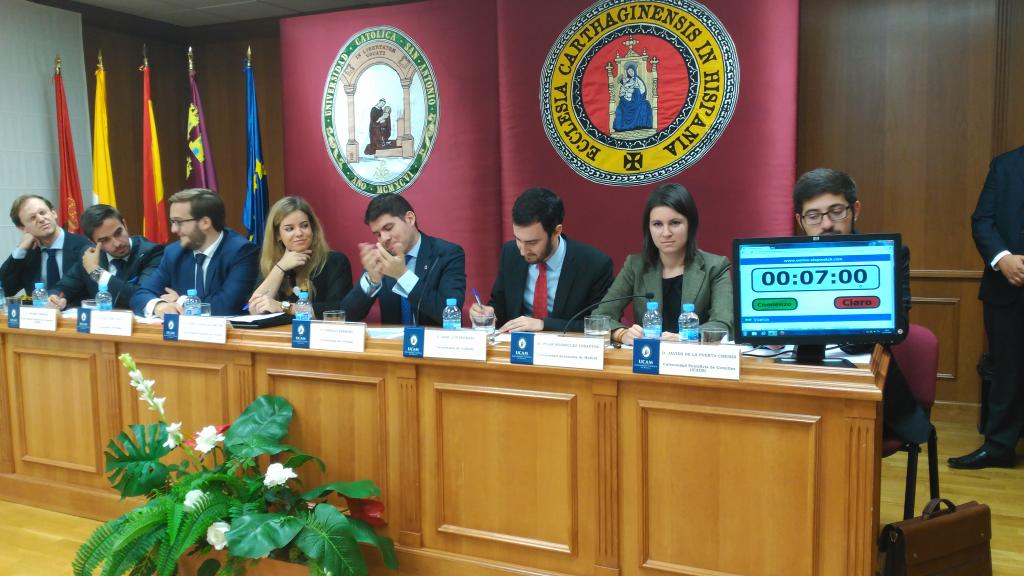 UCAM's tweet photo. ICADE, Univ. Autónoma Madrid, Univ. Córdoba, Univ. Francisco Vitoria y Univ. Málaga, en el primer debate en la UCAM https://t.co/xLN8ONVybU