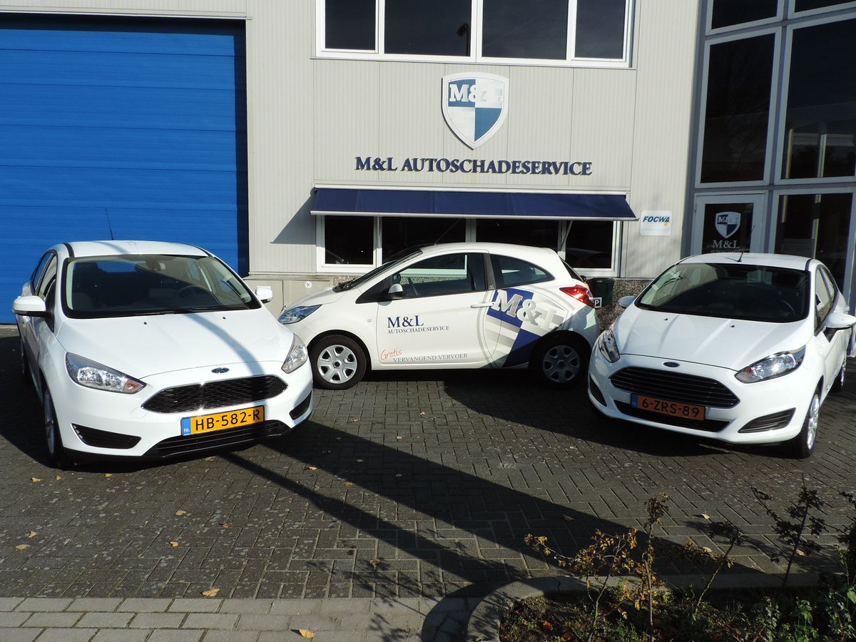 Sinds kort 3 nieuwe leenauto's ter beschikking.
Tijdens reparatie van u auto altijd gratis vervangend vervoer.