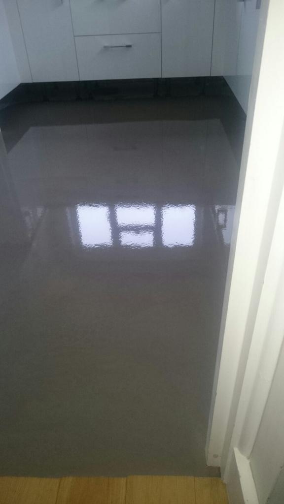 CarpetStyle_ltd's tweet photo. Mirror mirror on the floor who's the smoothest of them all? @FBallUK #stopgap300 https://t.co/nOZuaiNMvt