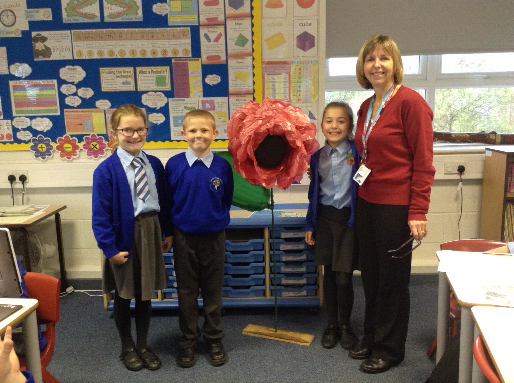 @Year4Layton tweet media