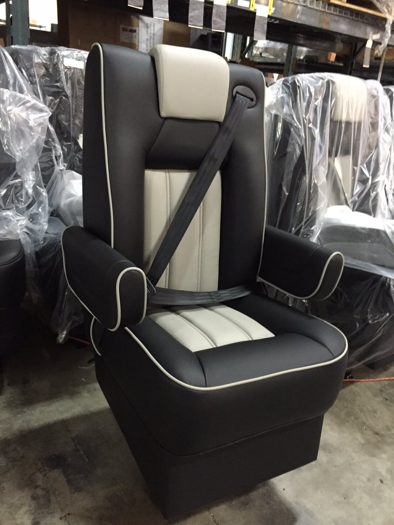 LSBandandCrew's tweet image. Our New M1 Approved Rear Passenger Seats are now available. Please DM us for more info