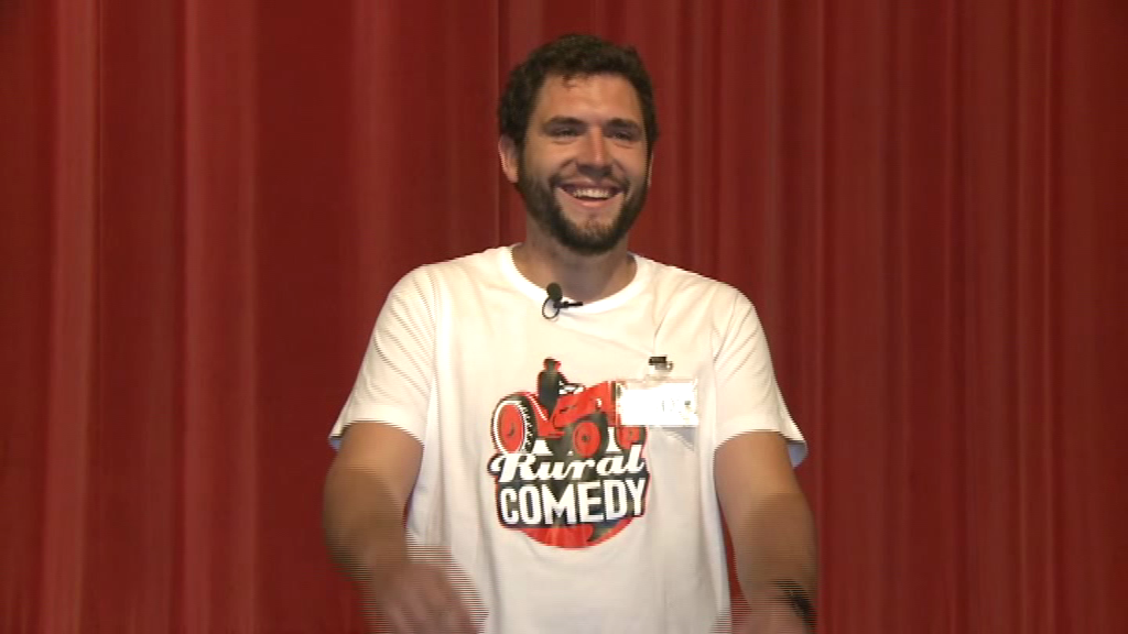 als4ventstv's tweet photo. Penúltima setmana d'oportunitats! Vols que @TodolellaComedy (@nordtv) passi a semifinals? ▶ https://t.co/mHEJKQOxYZ https://t.co/Nhzq4XmCHp
