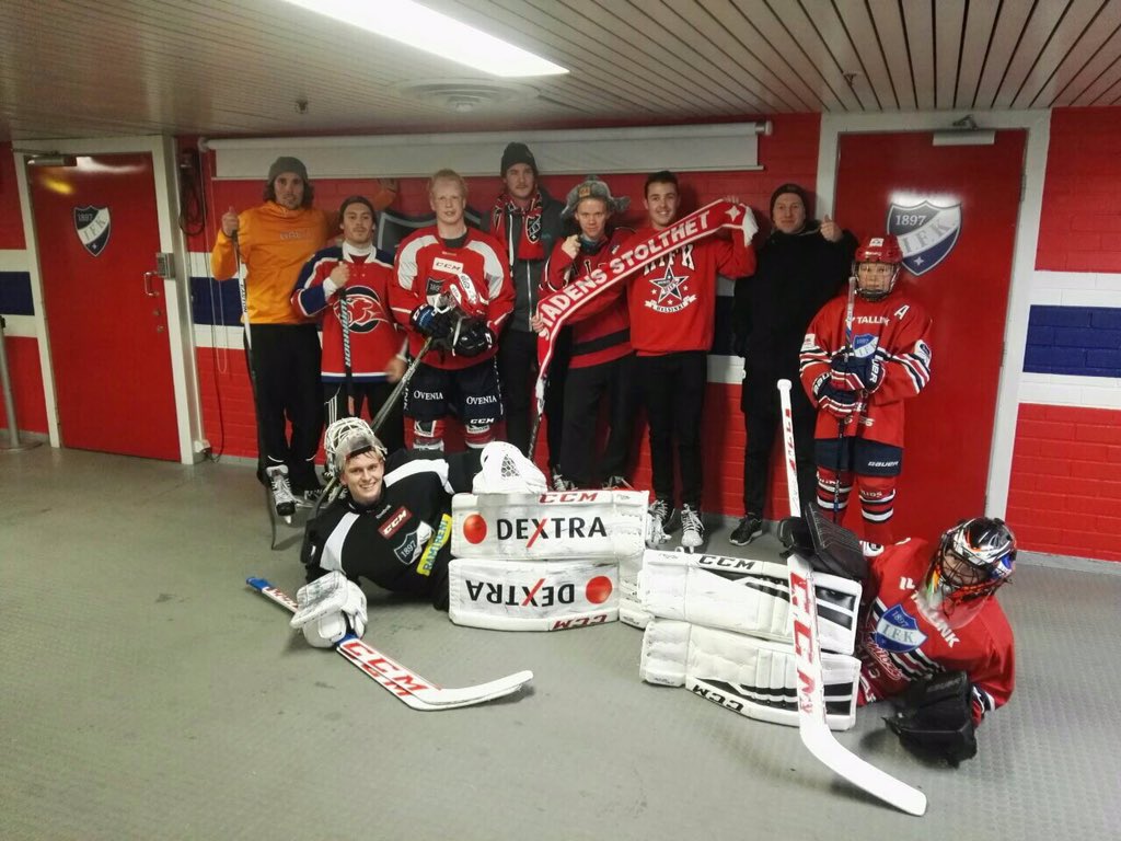 Mainstreetaijat's tweet photo. Movember shootout done, kiitti jätkät! @KLankinen @Micke_MaxAsten #mäfightscancer #engångalltid https://t.co/y1HdpX9WQn