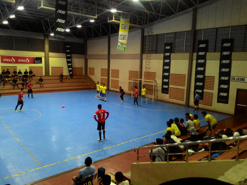 GOL dari tendangan bebas oleh pemain FH , nice shoot .. FH UNPAD 2-0 FPIK UNPAD