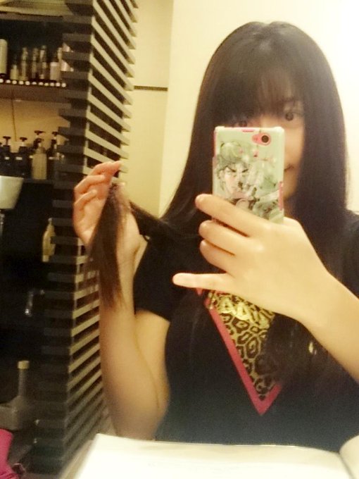 ヘッドスパ終わった(ฅ'&omega;'ฅ)♪気持よくて寝ちゃった(,,> <,,)♡かみの毛もしっとりした(ฅ'&omega;'ฅ)♪ https://t.co/o8y5VMd1d3