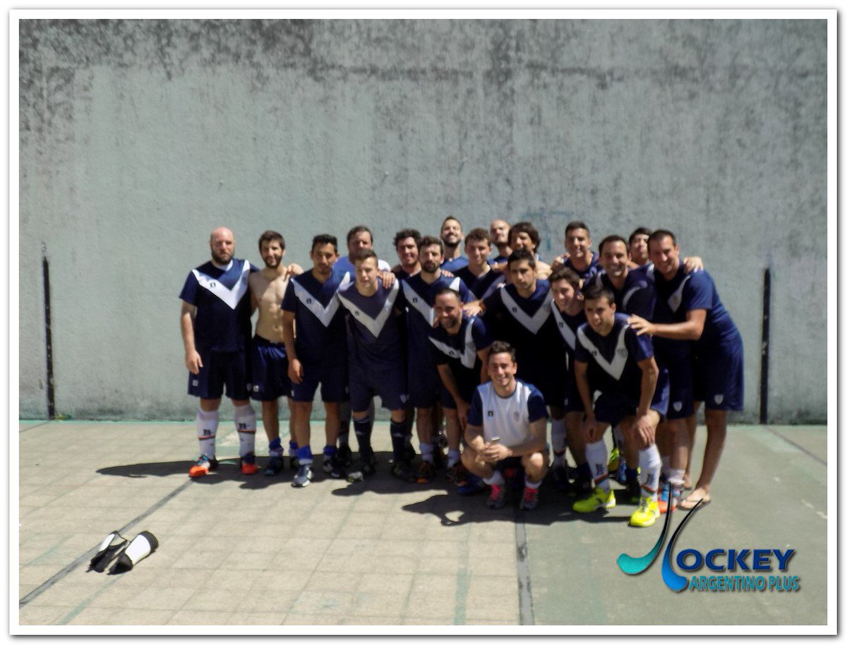 hockeyargplus's tweet photo. 📷 📷 Galería de fotos de Velez vs Quilmes "B" - Partido vuelta, PlayOff Caballeros B- ▶ https://t.co/U9OrjxSNTi https://t.co/91EOTX8H2N