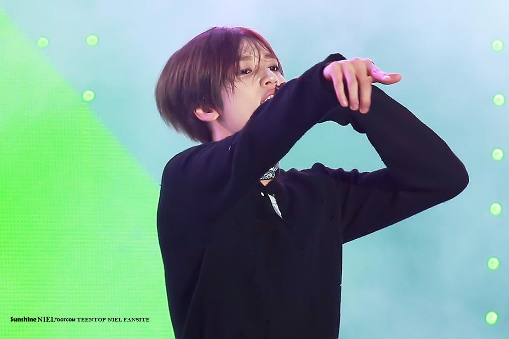 151107  KCON 2015  JEJU #틴탑 #니엘 ❤ <a href="/TEEN_TOP/">틴탑(TEEN TOP)</a>  눈빛마저 모스트 스러운 그대😃