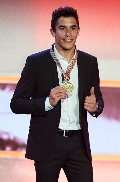 marquezindofans's tweet photo. Marc Marquez at the FIM MotoGP Awards 2015 https://t.co/vCowxCaEi5