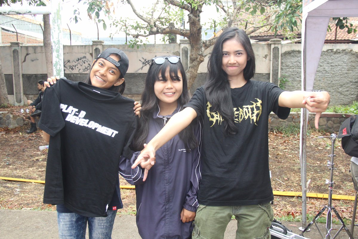 girlzeroth's tweet photo. Made in Garut
Rebel Fest , Lap Kerkop Garut
#GirlzerothIsBack https://t.co/eDcgeiOwjt