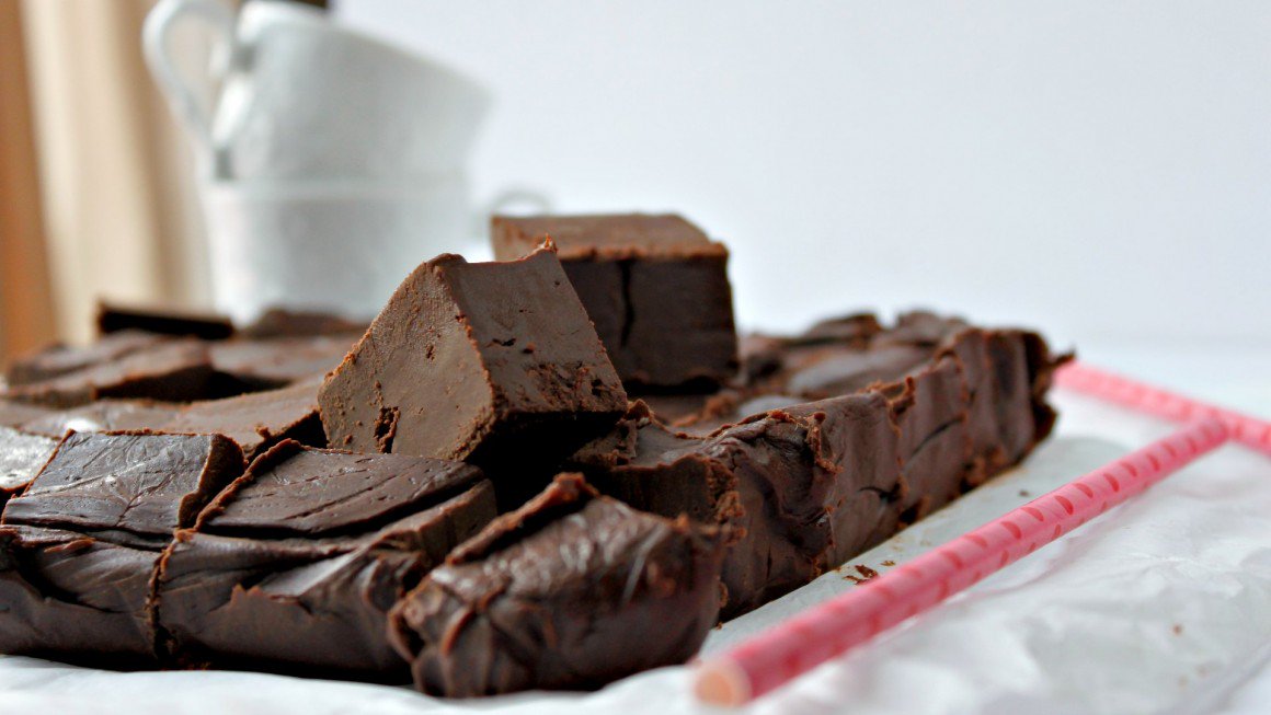 luca_sessa's tweet photo. iFoodvideo: Fudge al cioccolato
https://t.co/8ScIGvpmzW
@iFoodit @VatySuvimol @CranberryCeC @dolcigusti https://t.co/94KILrLhLX