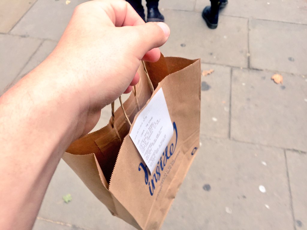 samuelofc's tweet image. Just picked up my new iPhone. Thanks @O2 😍 #iPhone6SOnO2