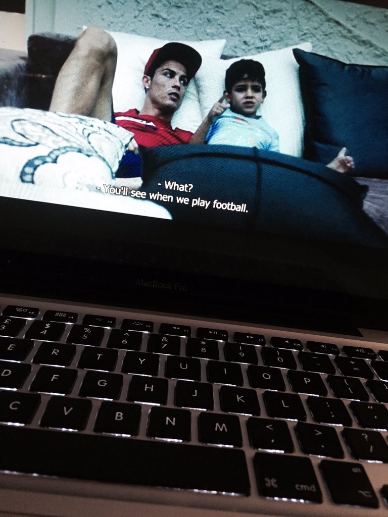 Finish traning now watching <a href="/RonaldoFilm/">Ronaldo</a>👌🏾