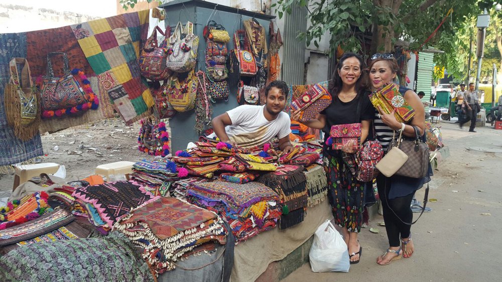 Tania_Langitan's tweet image. Hebohnya Berbelanja di India smartravellerblog.wordpress.com/2015/11/09/heb…