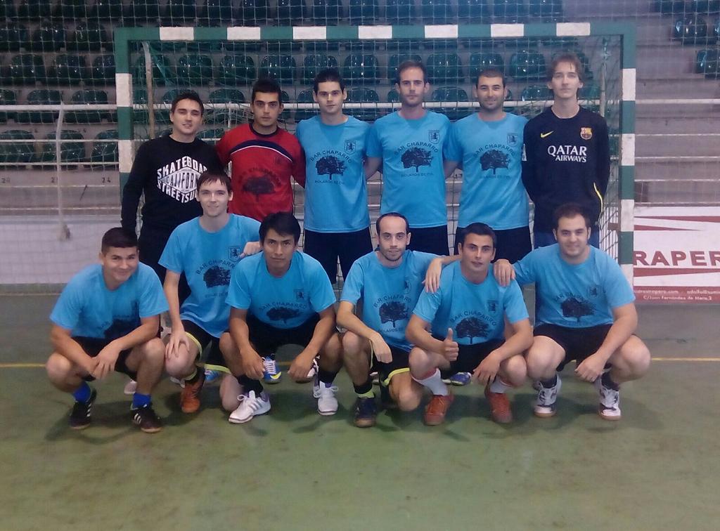 aston1116's tweet photo. Plantilla Bar Chaparro/Aston Birras 2015/2016 en la que se estrena nueva equipacion https://t.co/DEpFwNs0Pf