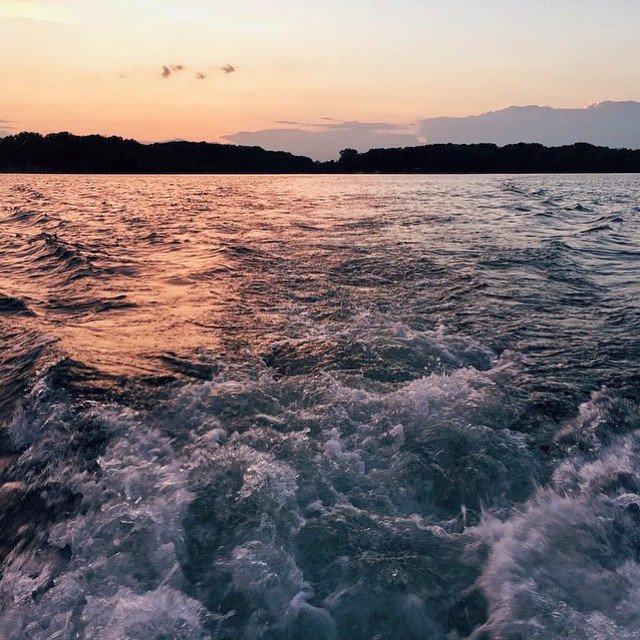 exploreminn's tweet photo. Lake Minnetonka named the most "Instagrammed" spot in MN: https://t.co/iDANvE8ARR Share your MN pics using #OnlyinMN https://t.co/OSUcvrLAzT
