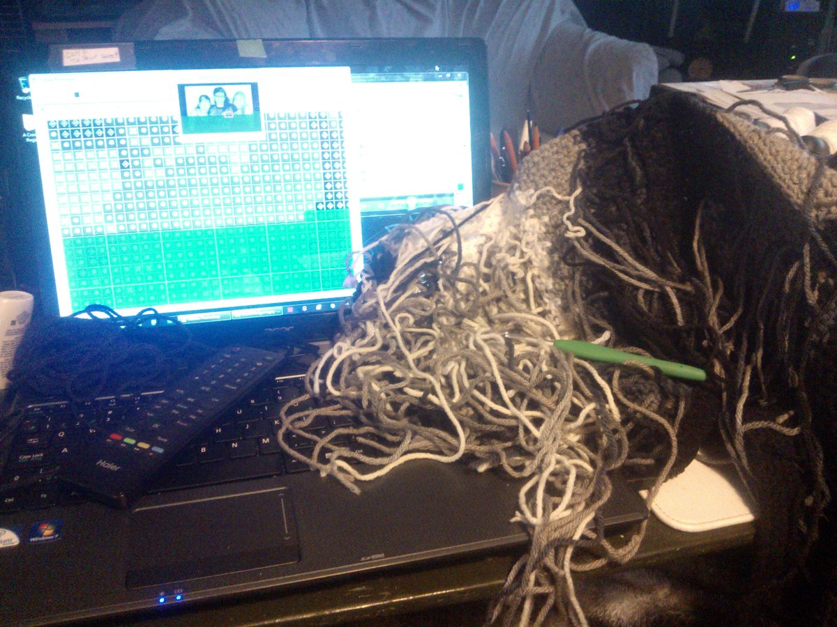 Tina_Marie_1969's tweet photo. Spend Birthday #crocheting with my new #cloverhook #nicequietday https://t.co/IHcsr255wz