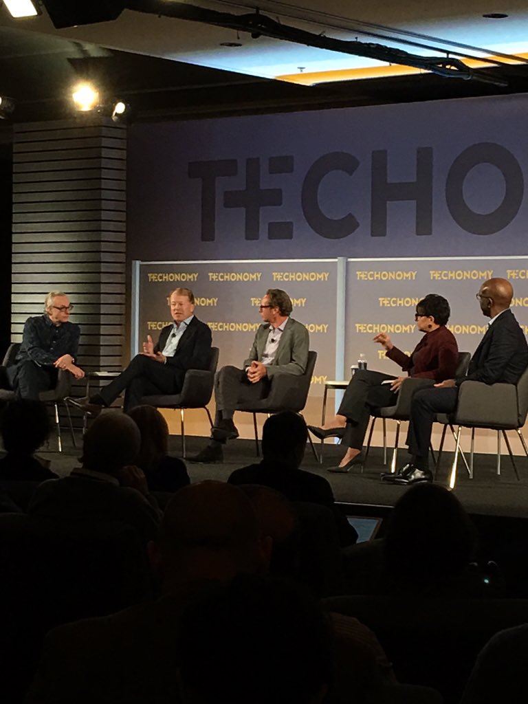 rowantrollope's tweet image. American economic leadership is in jeopardy as we aren&apos;t leading the dialog on digitization - Chambers #Techonomy15
