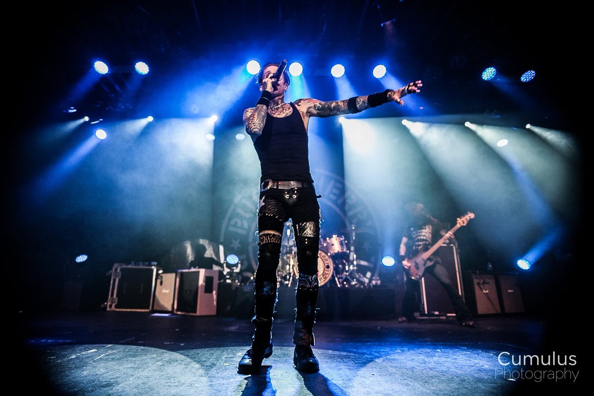 Buckcherry's tweet photo. Thanks for the love, Canada! We continue our tour tmrw night in Billings, MT. Get tickets: https://t.co/Z3XqZet1o4 https://t.co/hMW7MJCqfZ