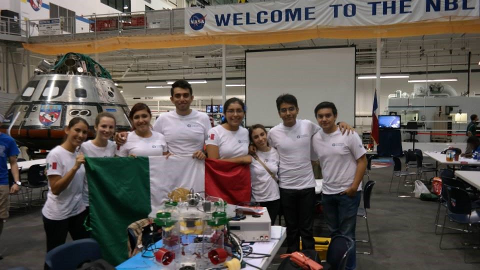 yosoymexicano's tweet photo. Pertenezco al proyecto TecXotic, y ésta es la primera generación para la competencia del 2015 #MATE2015 #HTRA https://t.co/zwQRaWdTY3