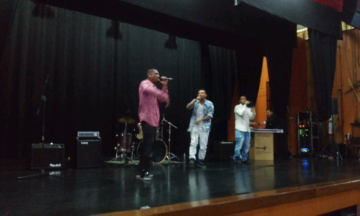 MaAdrianagg's tweet photo. En tarima Nazari sound https://t.co/oRPtsifyD6