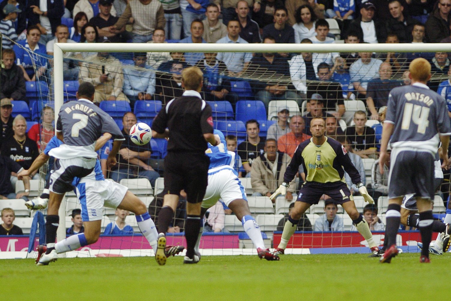 Happy 34th Birthday to ex- midfielder Jobi McAnuff! 