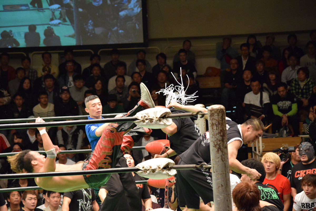 water_flower6's tweet photo. 2015.11.08 NOAH@後楽園ホール
丸藤正道 vs シェルトン・X・ベンジャミン
2/5
#noah_ghc
#GL2015 https://t.co/t5zrRcbFKp