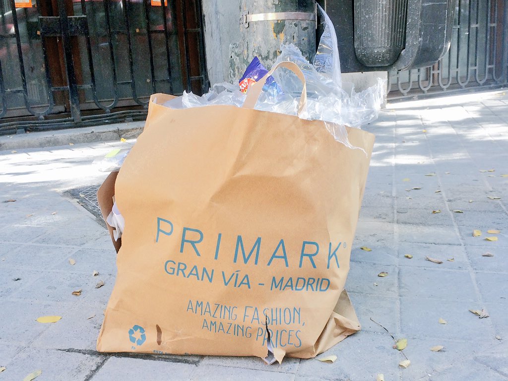 madtrashmadrid's tweet photo. Primark y sus utilidades #amazinguses https://t.co/Yqcr2PGmIT