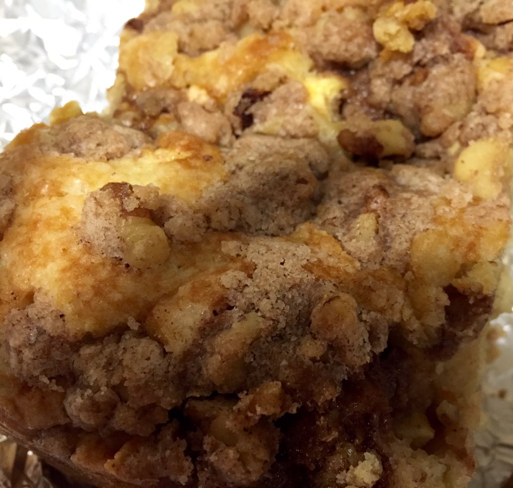 szunz's tweet image. Monday morning #applebread