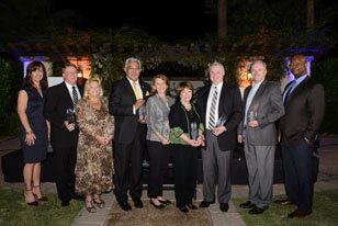 TheRealCUES's tweet photo. Congratulations to the 9 #creditunion execs honored at #CETNET last night! https://t.co/ZW8DcgiCH7 https://t.co/AkGd9o9pRw