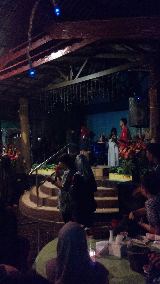 Selamat untuk para pemenang kertas2015 baik LKTI maupun essay..big congrats @kerta_2015 <a href="/tanotoeducation/">Tanoto Foundation</a> #kertas2015