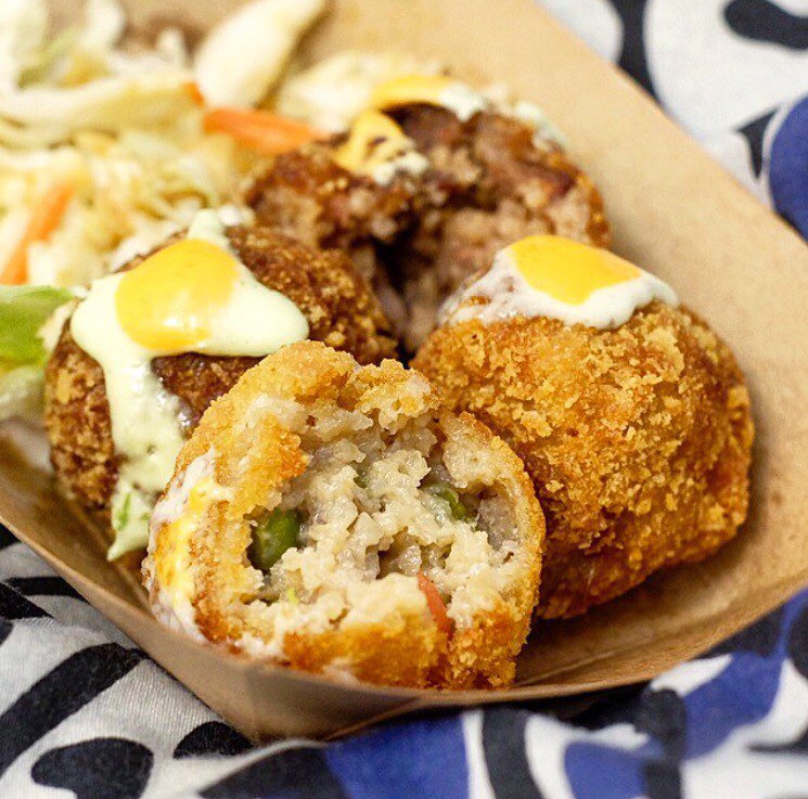 ZhaPanAsian's tweet photo. Sweet&savory #ChickenTeriyaki #AsianCini this last week #bbites @urbanspacenyc @34thstnyc Photo courtesy @hungrynyc https://t.co/HJuoRHIFgk