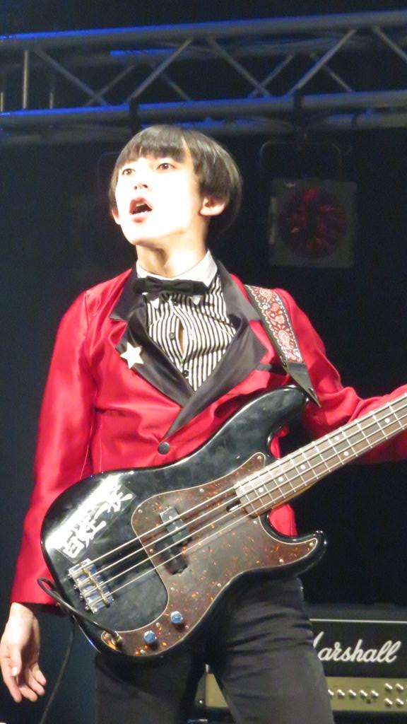 yukun8639's tweet photo. #hotline2015 11/8
selfarmさん②
@selfarm Vo @kyo_mta Gt @igeshita
Ba @kzm_narita Ba @hachi8maki https://t.co/mzxqRvmVHi