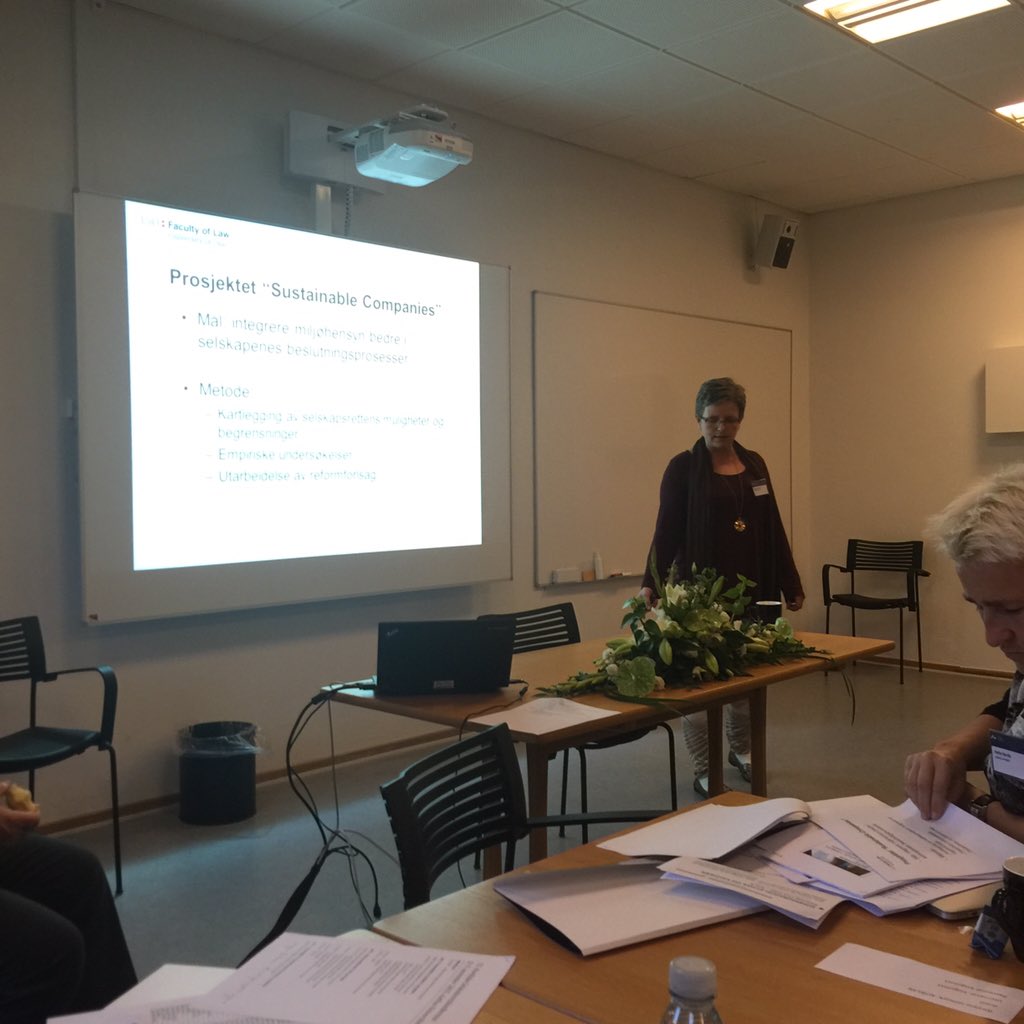 jukkamahonen's tweet photo. #nordiccln @BeateSjafjell @JUSiOslo om #SustainableCompanies projekt #muligheter #barrierer https://t.co/7D7E3SpJ5h