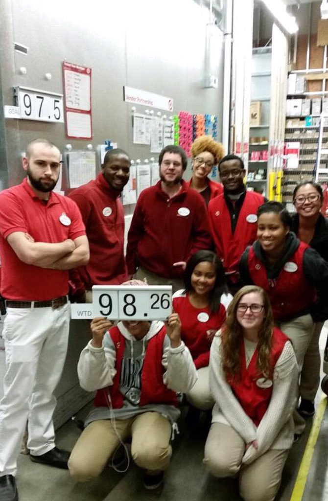 This team is #Unstoppable! GREEN IS ALL WE KNOW!! <a href="/JRames13/">Jason Ramey</a> @LydiaDiazTGT <a href="/samshah21/">Samir Shah</a>