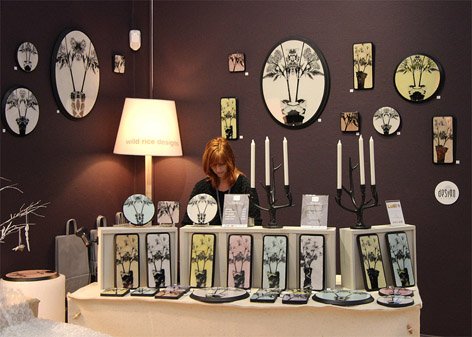 WildRiceDesigns's tweet photo. Great 2 days at Lustre!Thanks for the fantastic comments! #botanical #wallart #ceramics #craft #interiors #Lustre15 https://t.co/nrY8zpaxYU