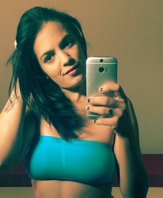 disfrutar de una tarde de magia... Te espero #online https://t.co/zVaL6YbSpE https://t.co/wuxIuk0gnX<a href="/tag/online"class="tags">#online</a>