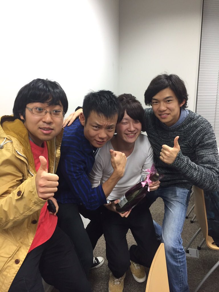 hesslit13's tweet photo. 本日は次期渉外である高澤(たかさわ)翔くんの誕生日でした！
おめでとうございます！
写真は94代のリタラBig4？です！ https://t.co/6MV5ZksKNc