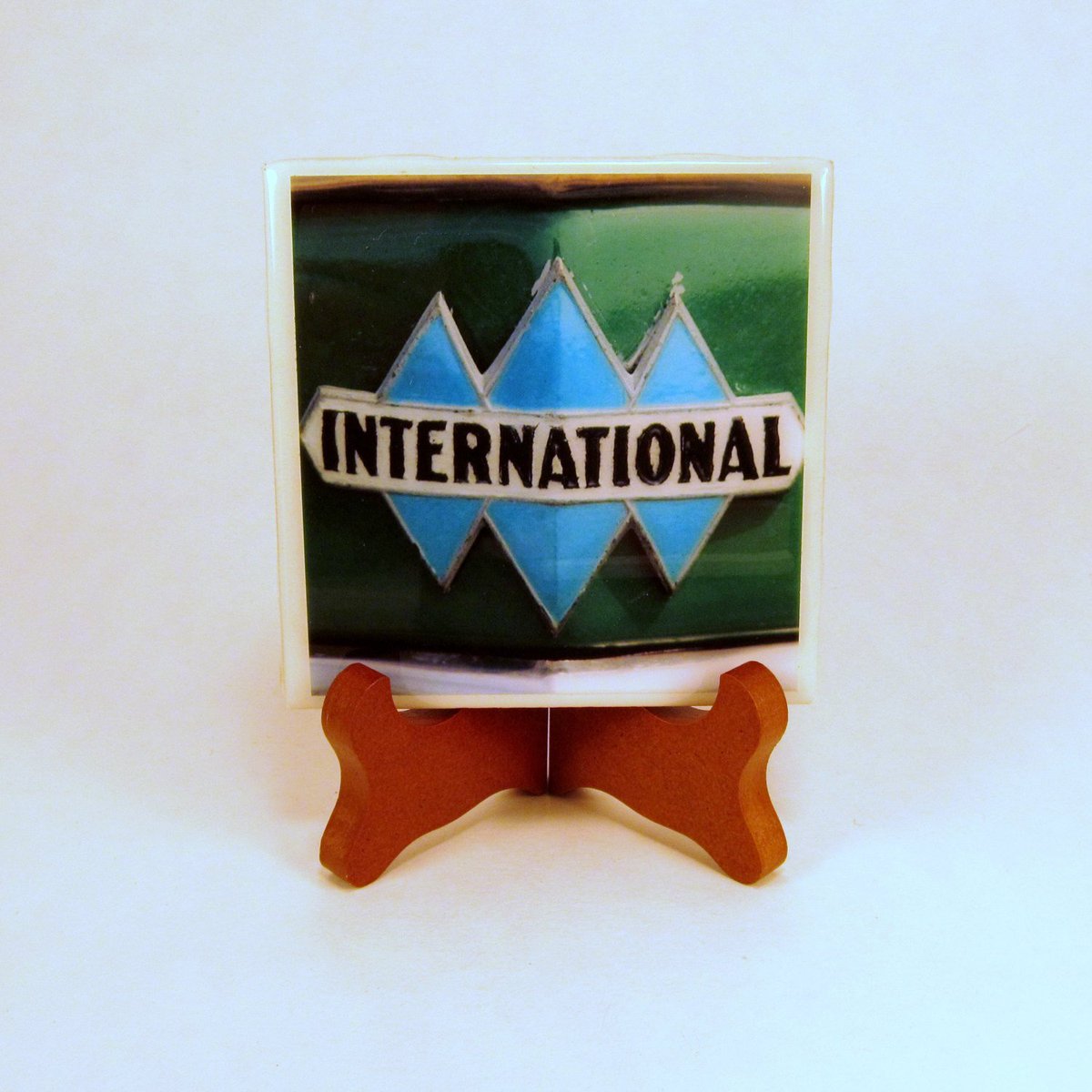dovesclosetinc's tweet photo. Handcrafted Photo Coaster International 0081C https://t.co/a65VlxoQrK #Etsy #HandcraftedCoaster https://t.co/rI1l3cvNqC