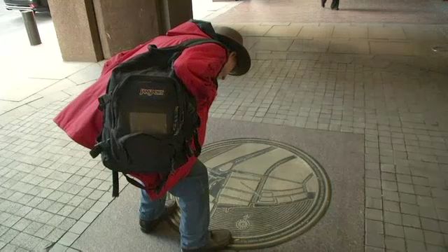 NY1's tweet photo. Watch part one of @mikescotto's #ManhattanWeek series, featuring walking tour extras--> https://t.co/KqHrZE01SA https://t.co/poiXfxd59R