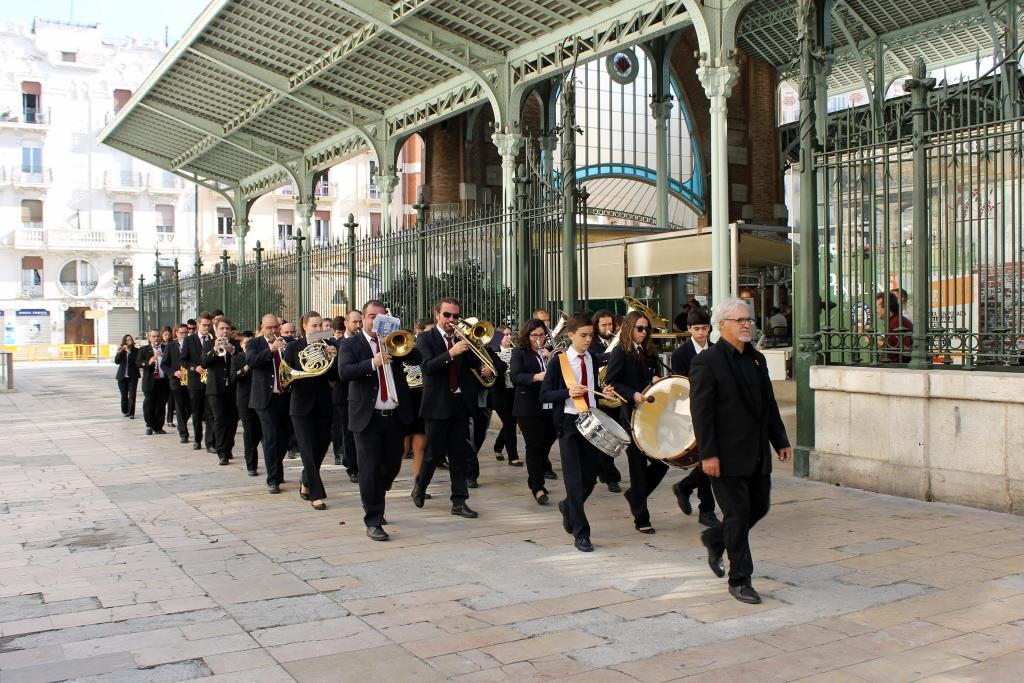 unioTresForques's tweet photo. Fantástico el concierto de ayer en el mercado de Colón. Muy contentos con el resultado. #SMUTF https://t.co/qlfHGYjQTV