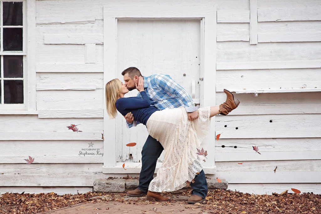 photostephaniek's tweet photo. #Raleigh #photoshoot #nikonusa #nikonfallnc https://t.co/la6odlicNT