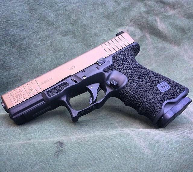 WeaponCentral's tweet photo. Glock 19 https://t.co/ZqyMharLnW